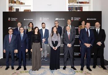 La Reina nos invita a “vivir en Zenda”