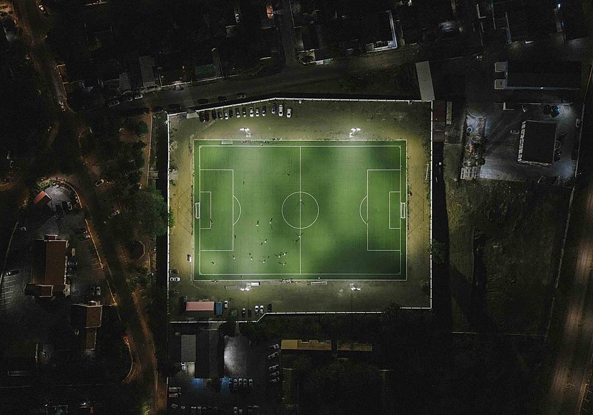 Un campo de la Primera División de Curazao. Aquí juega el Jong Colombia, ganador de 12 Ligas y fundado en 1951 en la localidad de Sint Michiel.