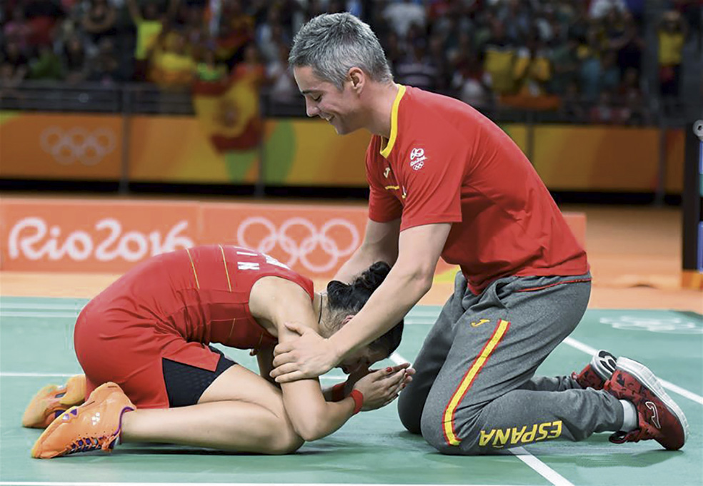 Carolina entrenó con Fernando Rivas desde los 14 años. «Es la persona que más me conoce -dice ella-. Pasamos muchas horas juntos. Con solo vernos ya sabemos cómo estamos o si nos pasa algo».
