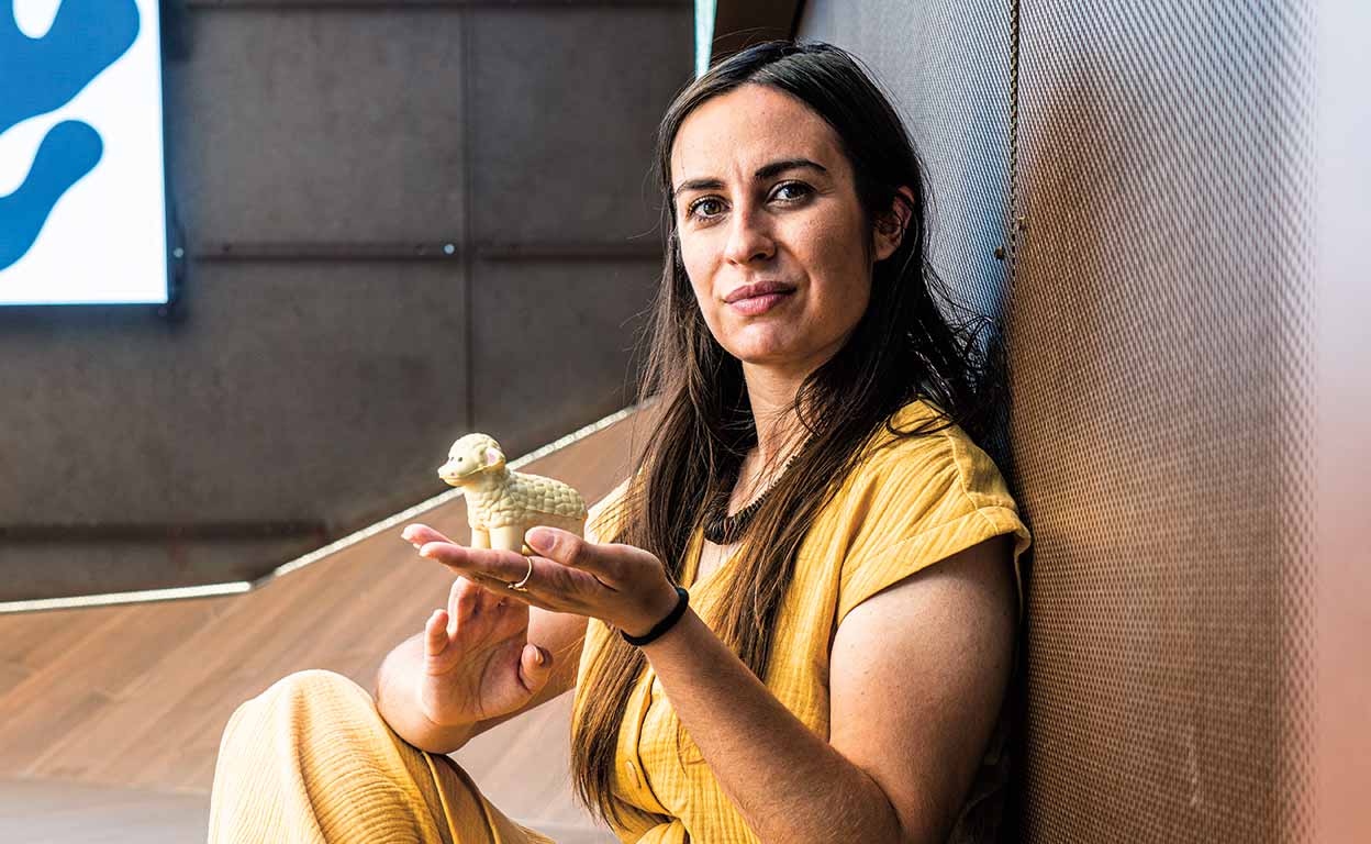 María Sánchez: "Al presentar un libro, han dicho de mí: 'Muy de campo no será si lleva los labios pintados'"