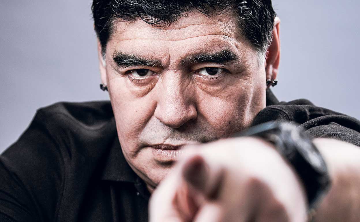 Los últimos días de Maradona: los chats de la vergüenza