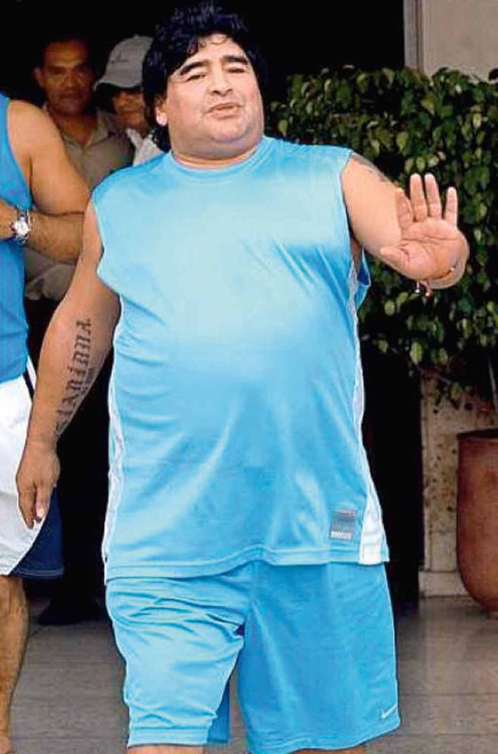 A las rehabilitaciones por su adicción a la cocaína en Cuba se añadió después su sobrepeso (llegó a pesar 120 kilos y medía 1,60). En 2005 se sometió en Colombia a un bypass gástrico –una reducción de estómago– y perdió 40 kilos, pero su peso fluctuaba tanto como su desintoxicación.