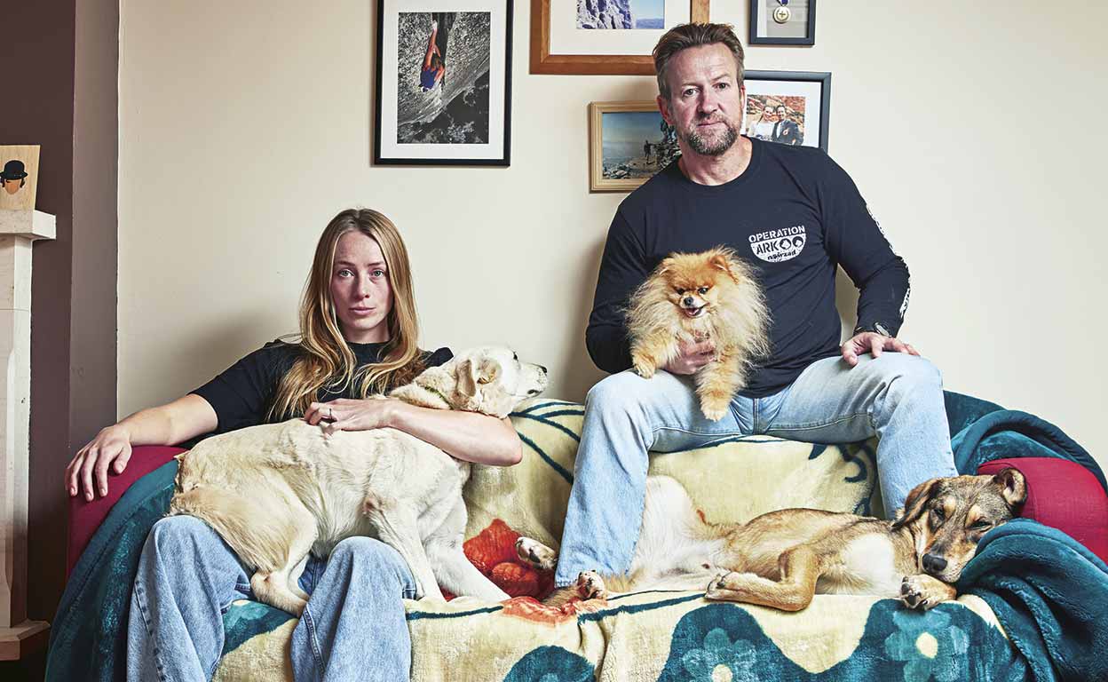 El polémico rescatador de perros