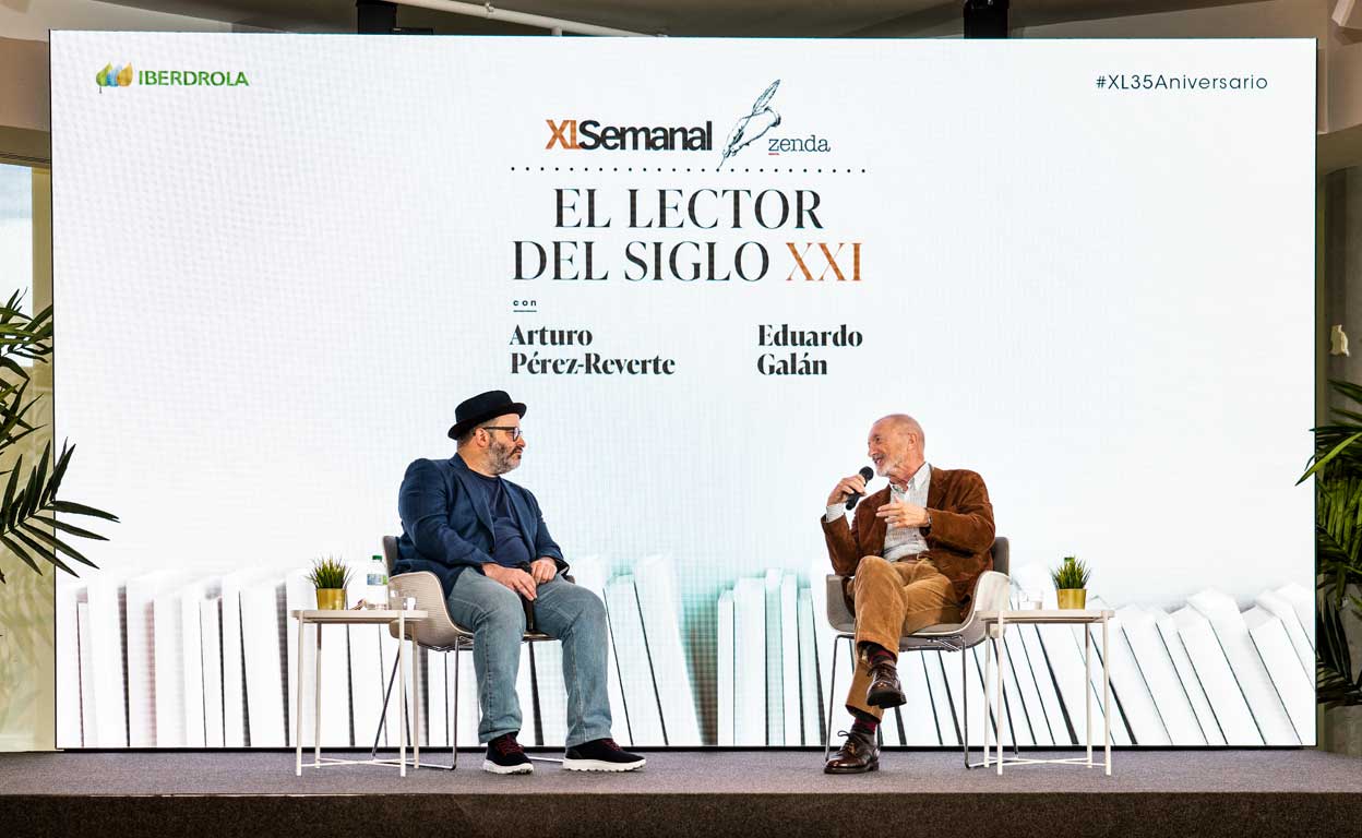 Arturo Pérez-Reverte: "Pones juntos a un malo y a mil idiotas y tienes 1001 malvados"