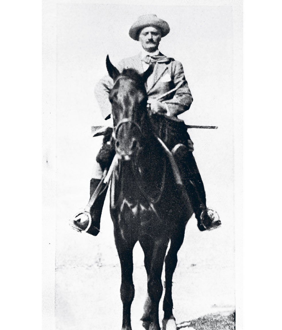 Mussolini envió a Cesare Mori a Palermo en 1925 y le dio carta blanca. Sus métodos fueron brutales. Provocó la estampida a Estados Unidos de miles de mafiosos.