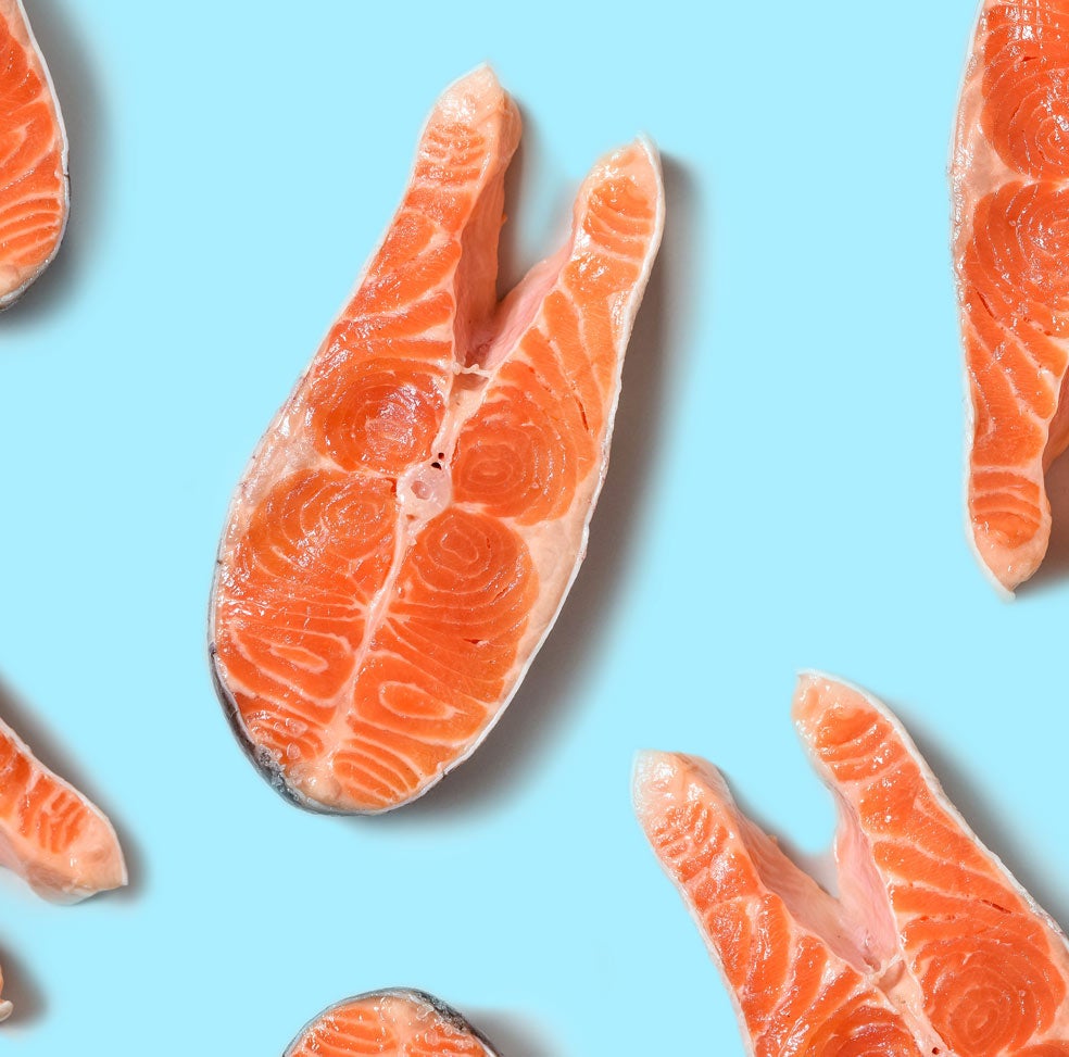 Imagen - Consume Omega 3El salmón, las nueces o el kiwi son ricos en omega 3, muy beneficioso para el aprendizaje y la memoria.