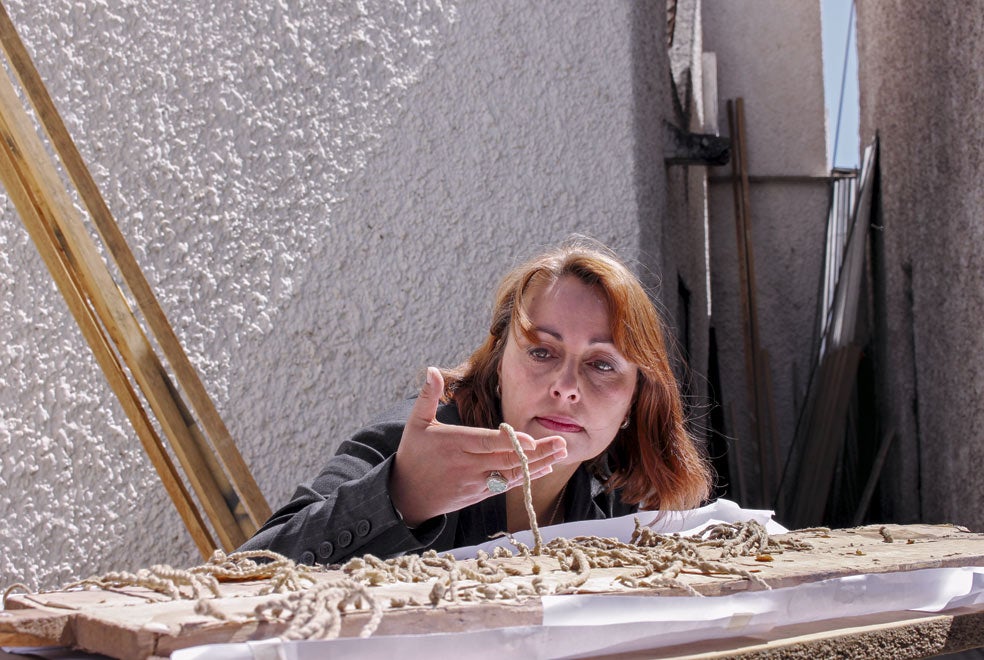 La antropóloga Sabine Hyland cree que los quipus hallados en San Juan de Collata, que aún conservan el color original, pueden esconder un lenguaje. Hechos de pelo y fibra de animales, preservan el tinte y el tono, que permiten más combinaciones que solo los nudos. De hecho, podrían ser un alfabeto completo.