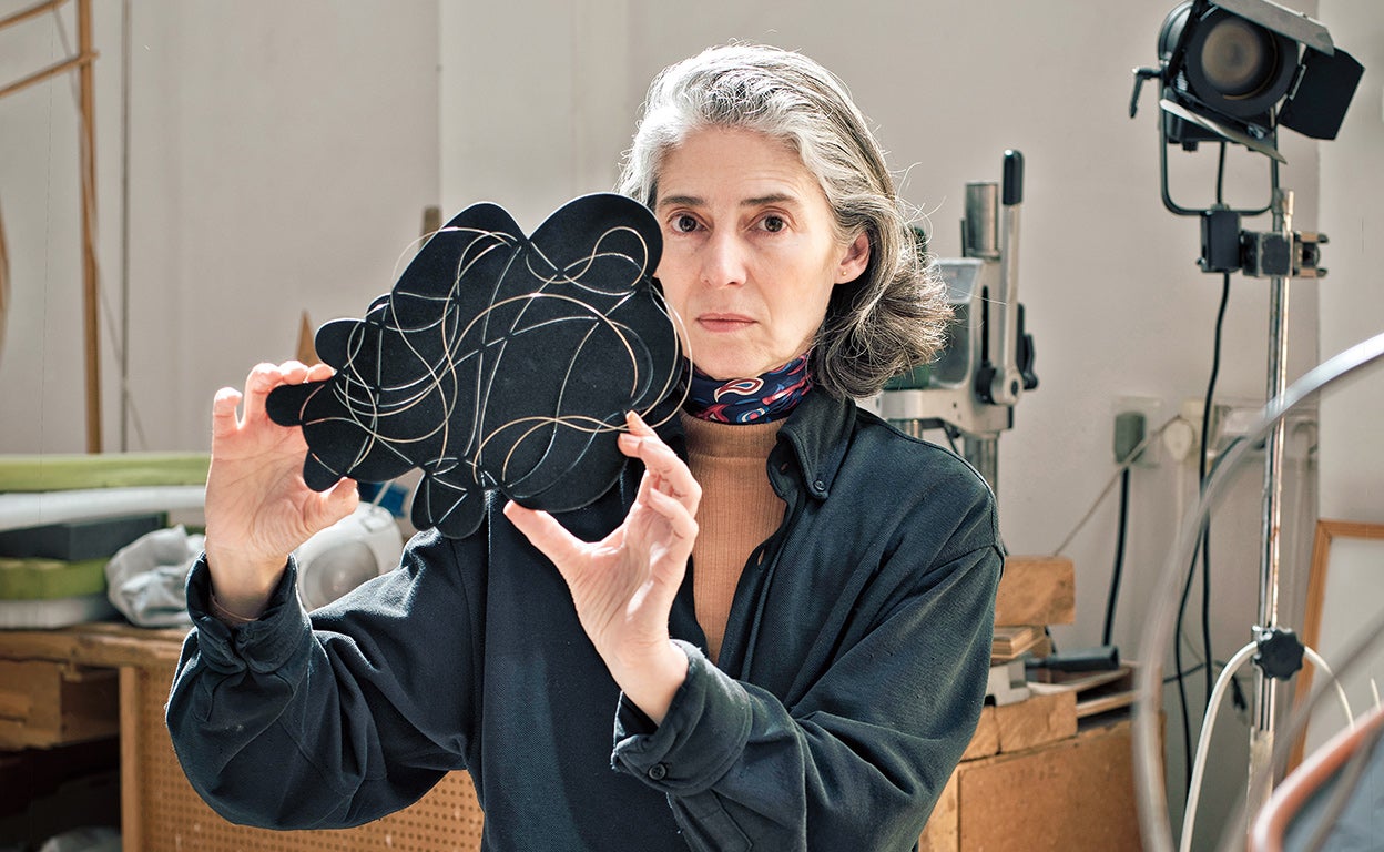 Blanca Muñoz, la escultora que teje el mañana