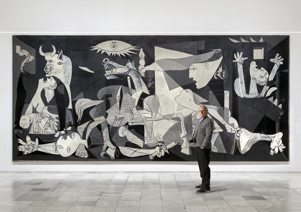 «Esta persona implorante, no sabemos su sexo, me recuerda 'Los fusilamientos', de Goya».