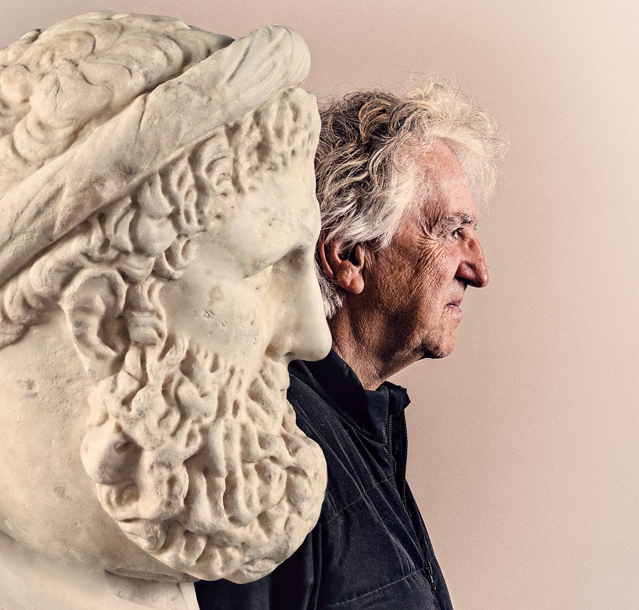 Juan Luis Arsuaga: «Darwin está equivocado, la selección sexual la hacen las mujeres»