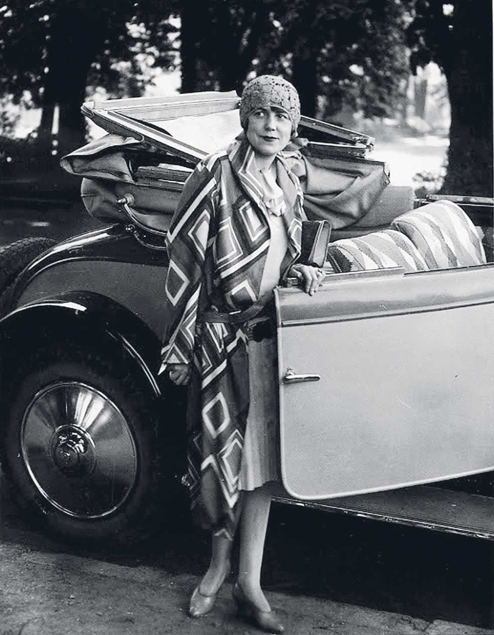 La pintora Sonia Delaunay diseñó telas y ropa déco. Abrió boutique en Madrid, Bilbao y París.