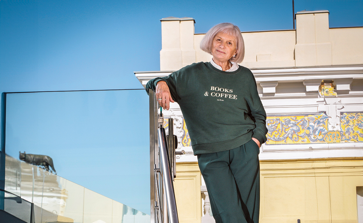 Alicia Giménez Bartlett: «Una sonrisa o una manera de decir las cosas te da más datos que cien algoritmos»