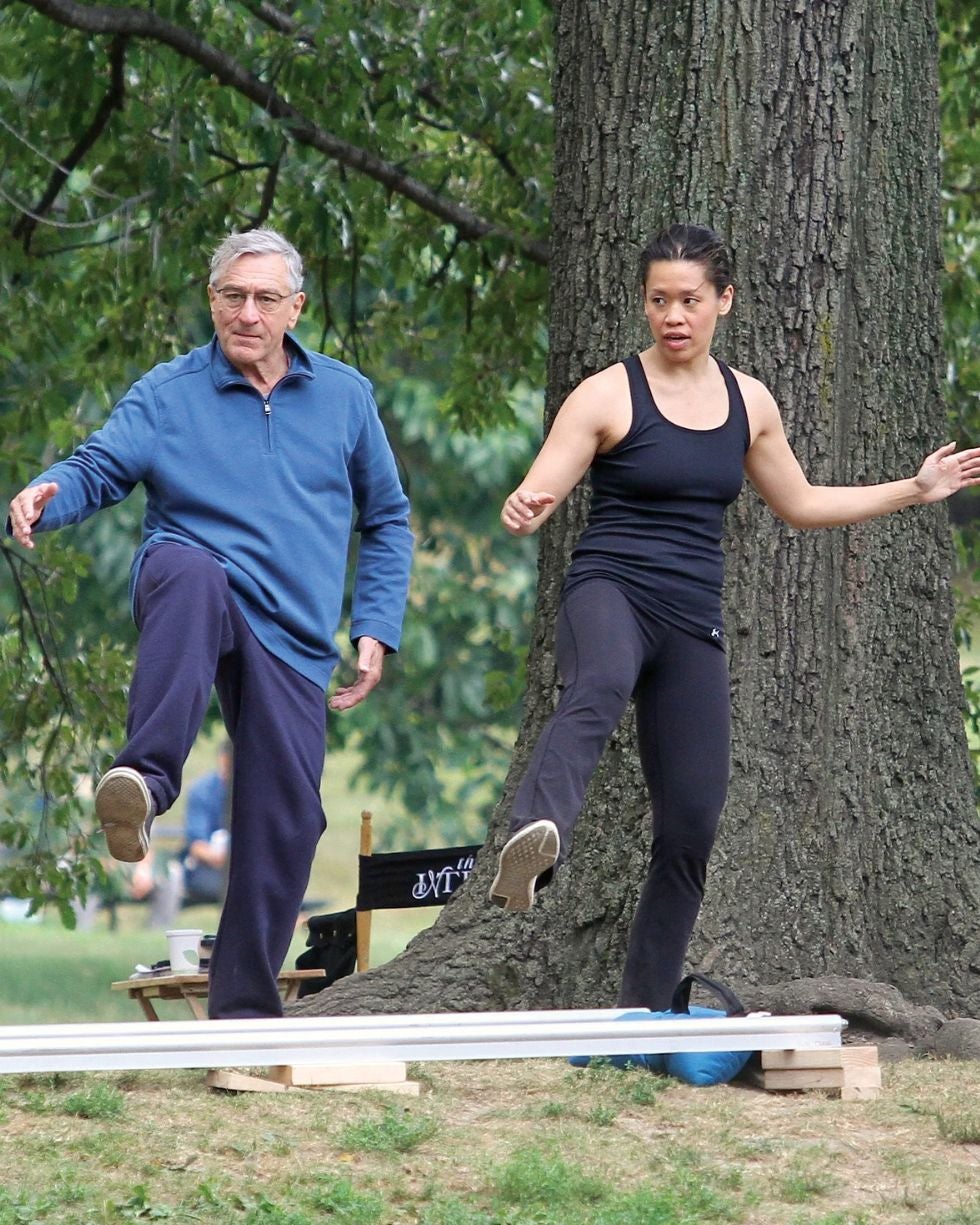 Su actual pareja es la experta en artes marciales Tiffany Chen, casi 40 años más joven.